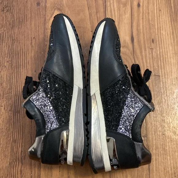 Michael Kors sneakers size 7.5 - Picture 6 of 8